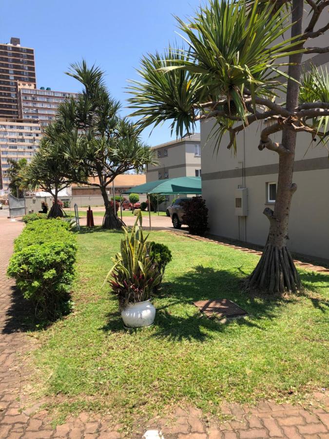 Summer Sands - Durban North Beach Accommodation Exterior foto